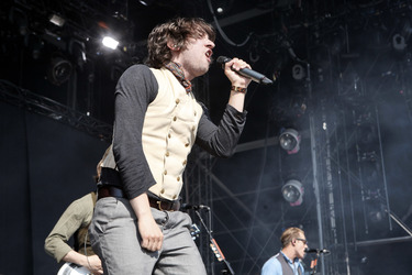 Tom Higgenson (Plain White T's)