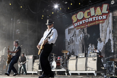 Jonny 'Two Bags' Wickersham, Brent Harding, Mike Ness (Social Distortion)