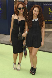 Alexis Jordan mit Schwester Taylor