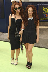 Alexis Jordan mit Schwester Taylor