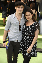 Tom Fletcher (McFly) mit Begleitung