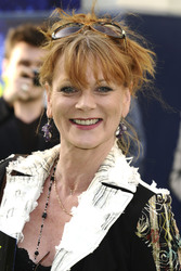 Samantha Bond