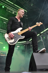 Jonas Almén (Royal Republic)