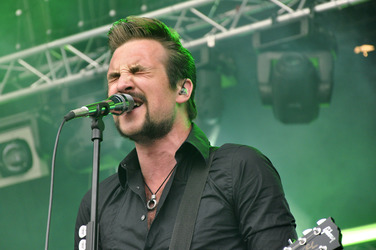 Adam Grahn (Royal Republic)