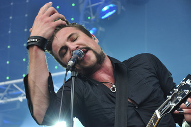 Adam Grahn (Royal Republic)