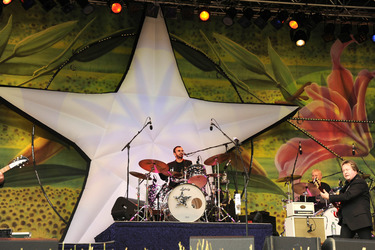 Ringo Starr, Gregg Bissonette, Wally Palmar, Rick Derringer (Ringo Starr & His All-Starr Band)