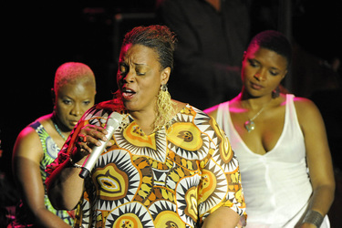 Angélique Kidjo, Dianne Reeves, Lizz Wright (Sing the Truth)