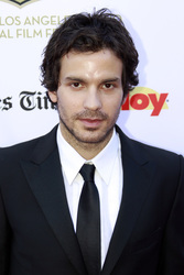Santiago Cabrera