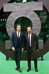 Ryan Reynolds, Peter Sarsgaard