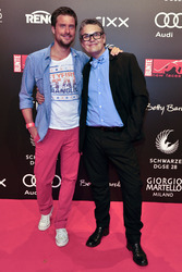 Rolf Scheider mit Begleitung