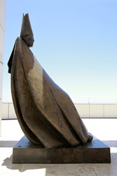 Seated Cardinal von Giacomo Manzu im Getty Center