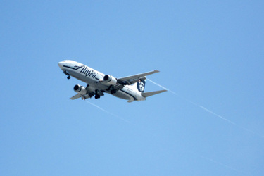 Startendes Flugzeug am Los Angeles International Airport (LAX)