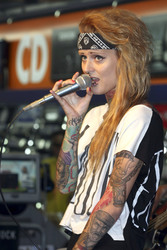 Jennifer Weist (Jennifer Rostock)