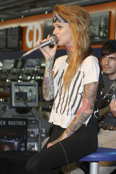 Jennifer Weist (Jennifer Rostock)