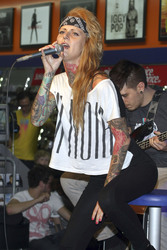 Jennifer Weist (Jennifer Rostock)