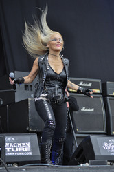Doro Pesch (Special Guest bei Skyline)