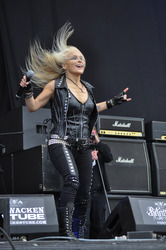 Doro Pesch (Special Guest bei Skyline)