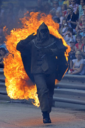 Die Stuntshow im Vulkan