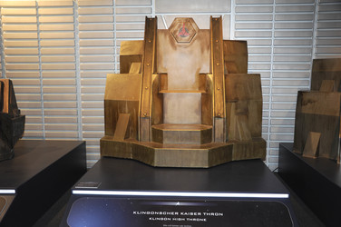 Star Trek Ausstellung in der Caligarihalle - Thron des Klingonischen Kanzlers