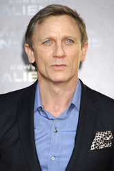 Daniel Craig