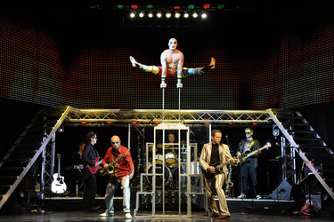 'Forever Young' Cast