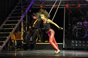 'Forever Young' Cast