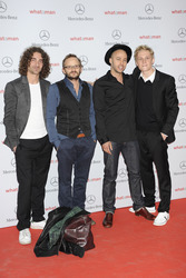Andreas Nowak (Silbermond), Milan Peschel, Marlon Roudette (Mattafix), Matthias Schweighöfer