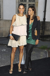 Annabelle Mandeng, Waridi Schrobsdorff