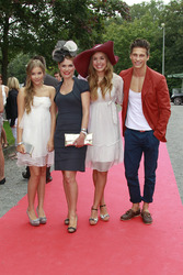 Andrea Lüdke mit Begleitung