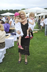 Heike Kloss mit ihren Töchtern Olivia und Marla