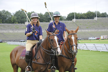 Nadeshda Brennicke, Annabelle Mandeng