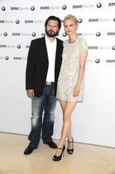 Franziska Knuppe mit Begleitung