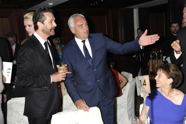 Rupert Everett, Hans-Reiner Schröder