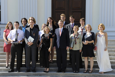 Jeanette Biedermann, Christian Wulff, Wolke Hegenbarth und weitere Verdienstkreuzempfänger