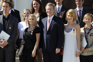 Jeanette Biedermann, Christian Wulff, Wolke Hegenbarth und weitere Verdienstkreuzempfänger