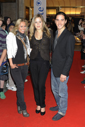 Sina Tkotsch, Saskia Schindler, Francois Goeske