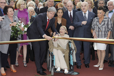 Klaus Wowereit, Luise Rainer, Artur Brauner mit Gattin Maria