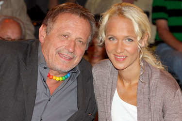 Konstantin Wecker mit Ehefrau Annik