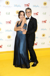 Anouschka Renzi, Rolf Scheider