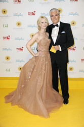 Mirja du Mont, Sky du Mont