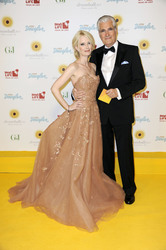 Mirja du Mont, Sky du Mont