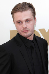 Michael Pitt