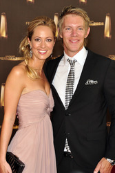 Simon Gosejohann mit Begleitung