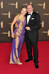 Wolfram Kons mit Freundin Alexa Apermann