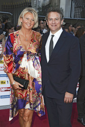 Hugh Bonneville mit Gattin