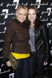 Nova Meierhenrich, Jennifer Ulrich