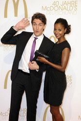 Matze Knop, Sara Nuru