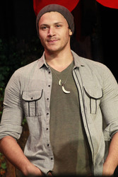 Alex Meraz