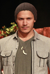 Alex Meraz