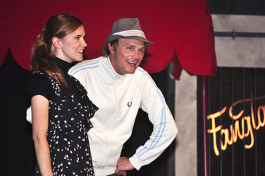 Sara Canning, David Anders